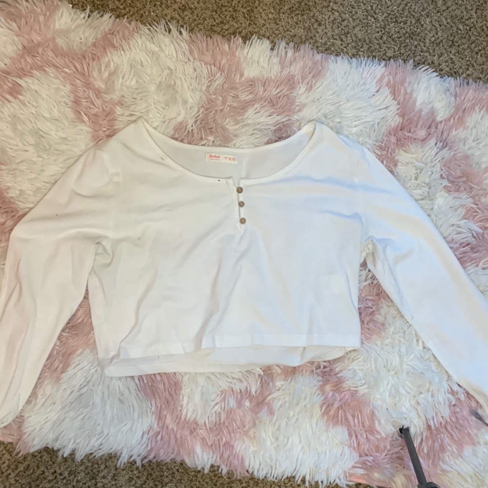•white•cropped shirt•worn once•